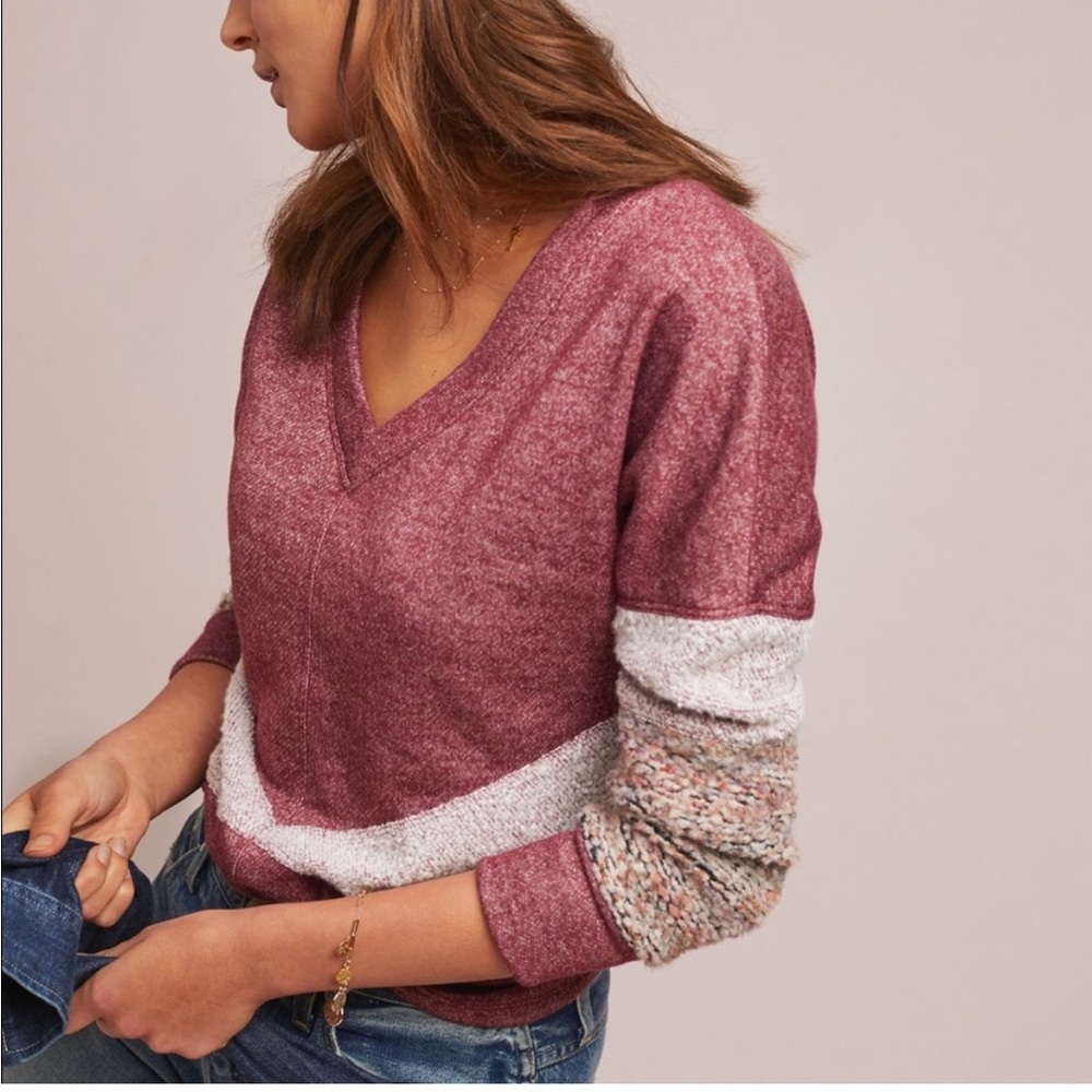 Women's V-Neck Colorblock Pullover Sweater - Pink